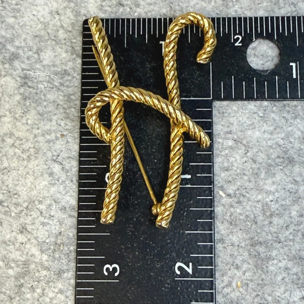 Vintage Gold Tone Initial Letter H Twisted Rope Monogram Brooch Pin